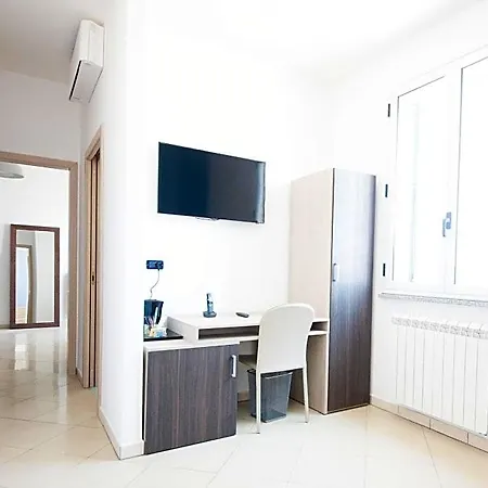 Lamendolara Nocleg ze śniadaniem 3*